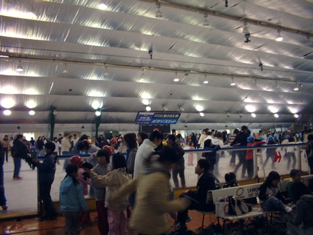 最後の昭和の森スケートリンク内部画像